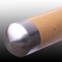 Handlauf Holz mit Edelstahl Handlaufabschluss rund. Handlauf Holz mit Edelstahl Handlaufabschluss rund.